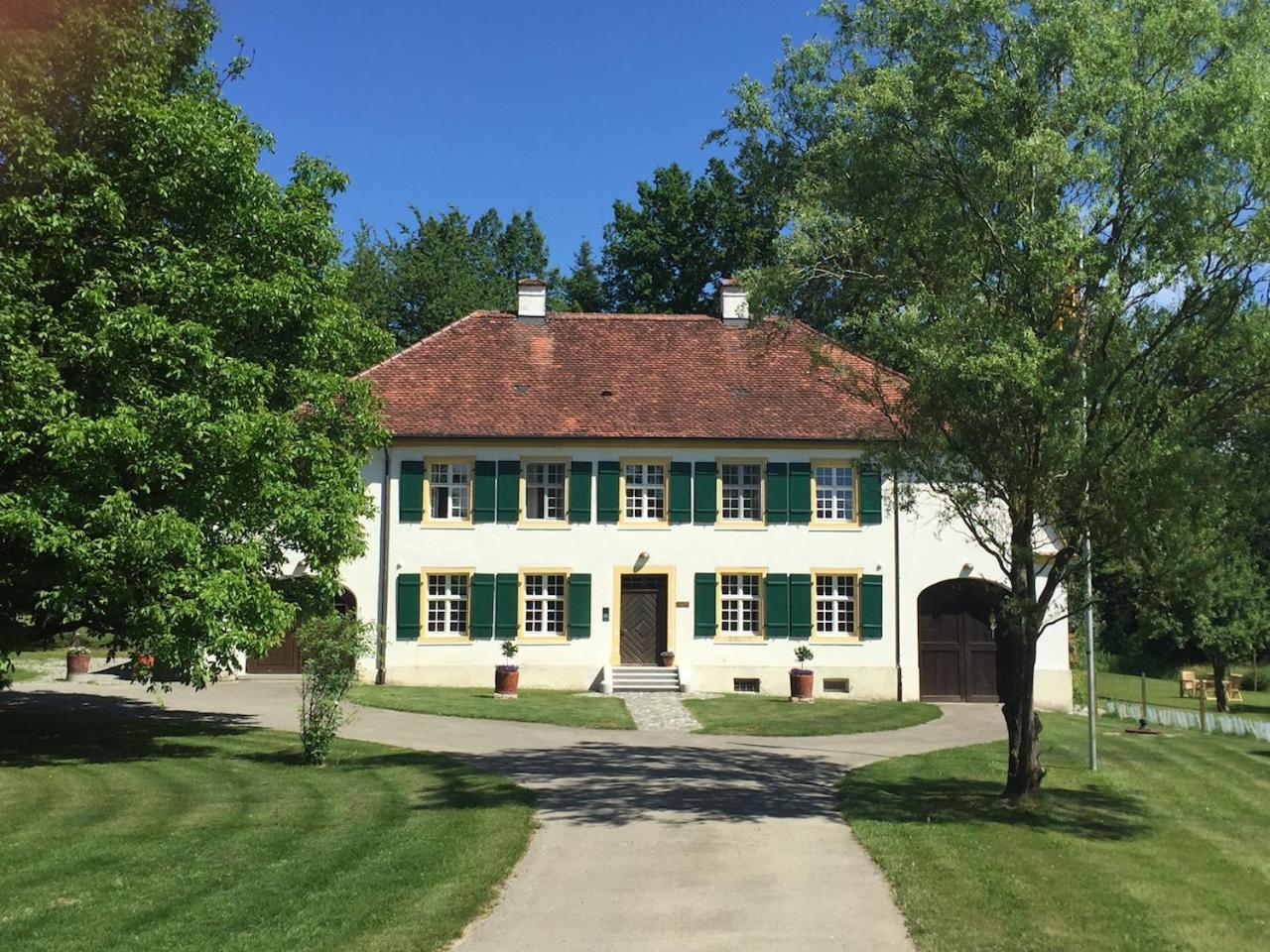 Fischerhaus Bed & Breakfast 4*